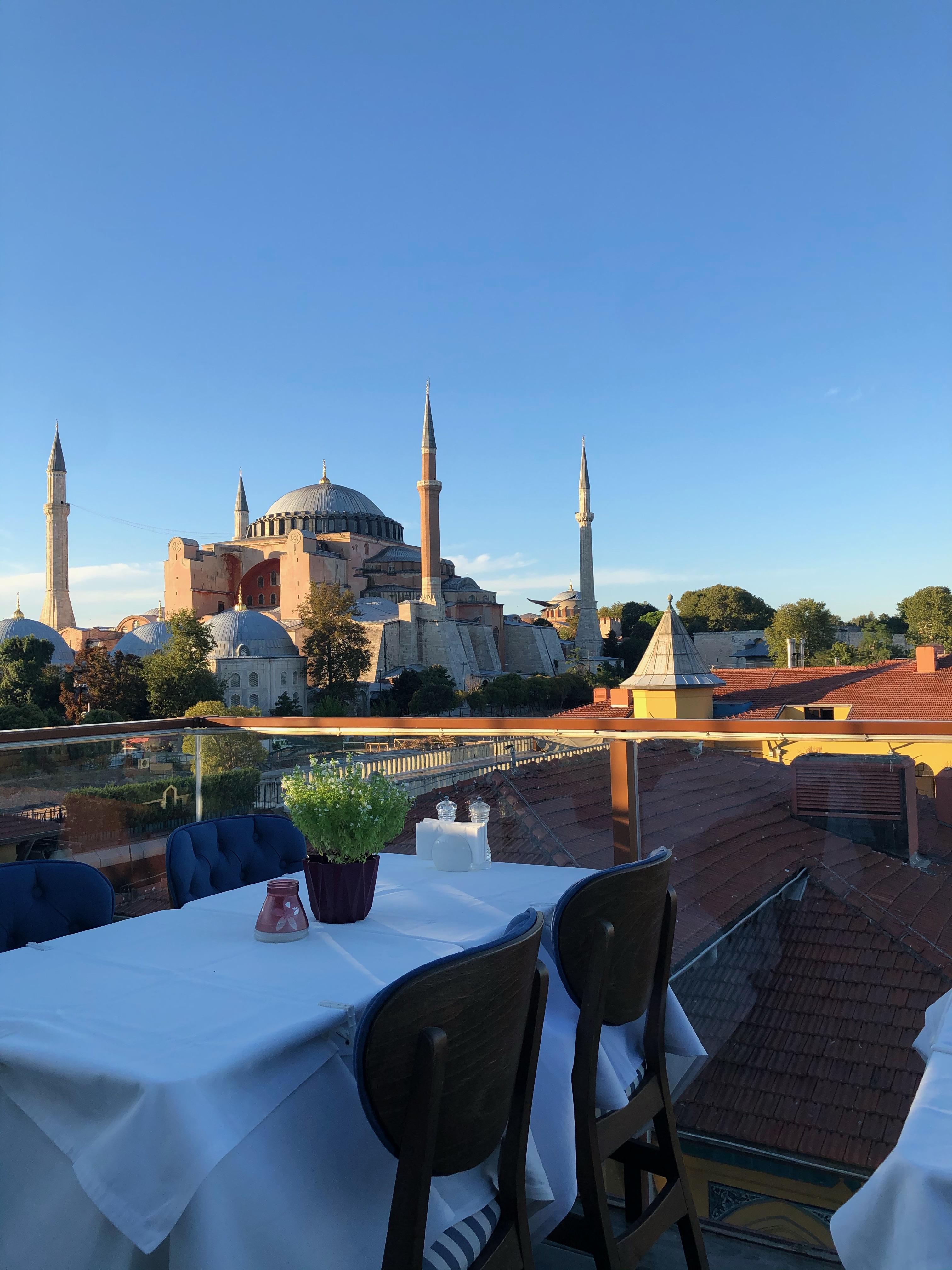 Turk Art Готель